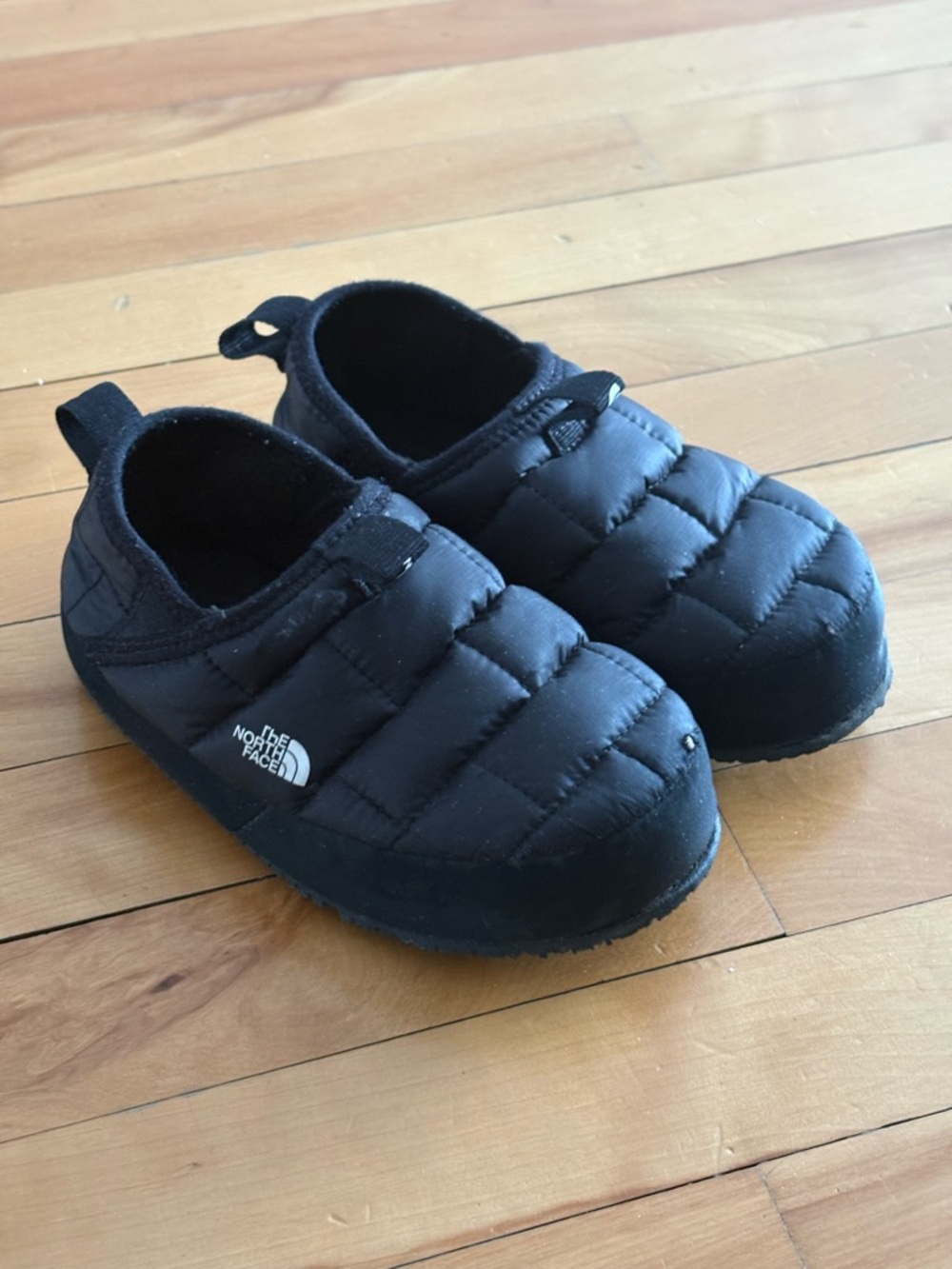 The North Face Kids Quilted Black Slip-On Slipper boots